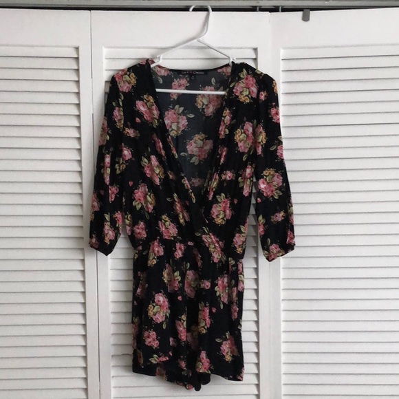 Floral jumsuit with shorts - Picture 1 of 1